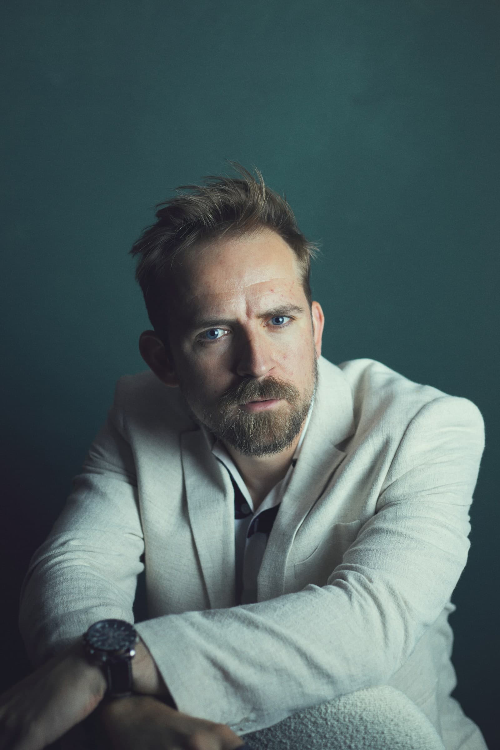 Jack Campbell, comedian, in a pale linen jacket