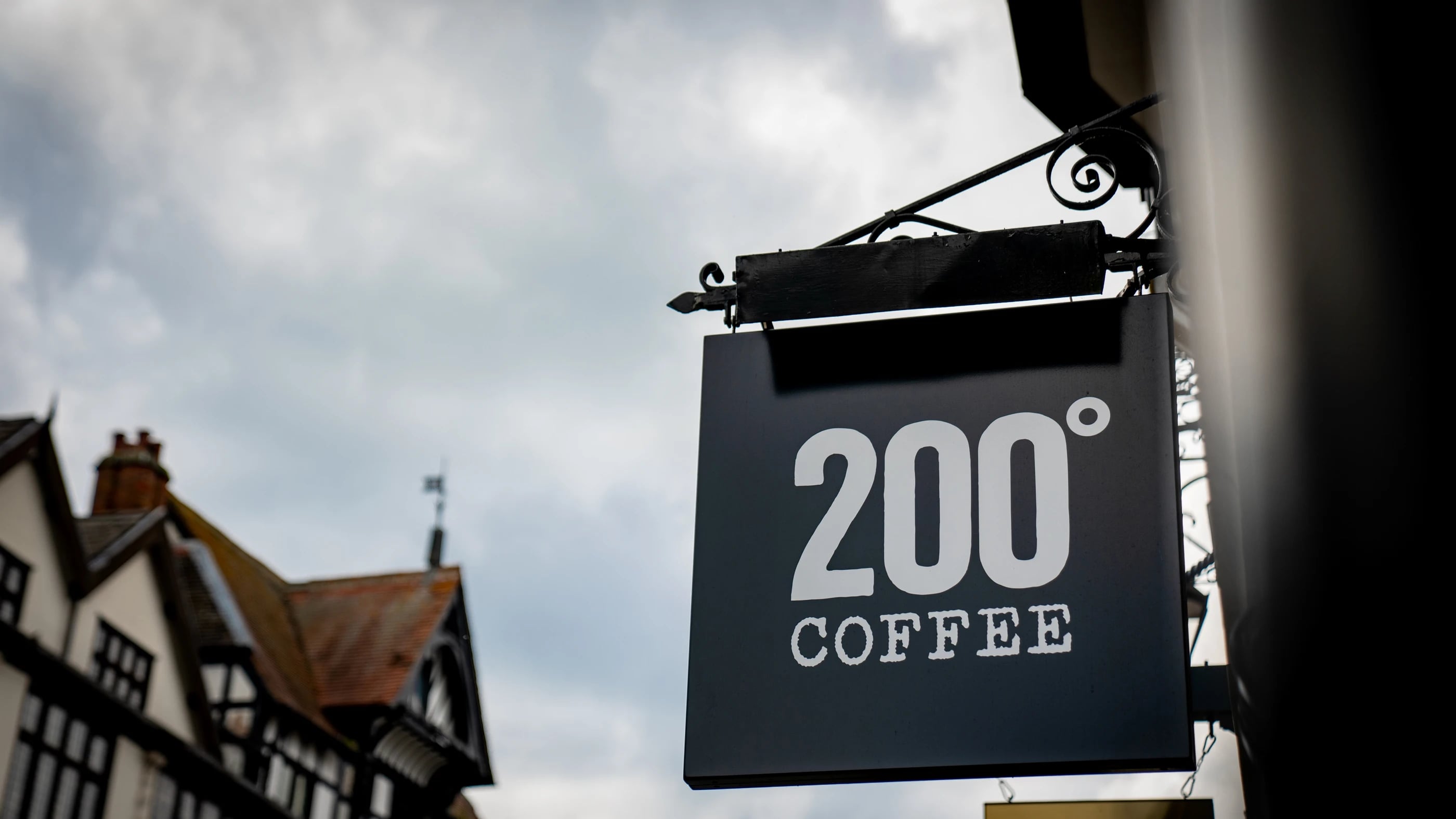Speciality coffee roaster 200 Degrees has announced it will open the doors of its new Lincoln store at 294 High Street at 9am on Saturday 17th October. — from Izzy Watson <izzy@scoopagency.co.uk> via 