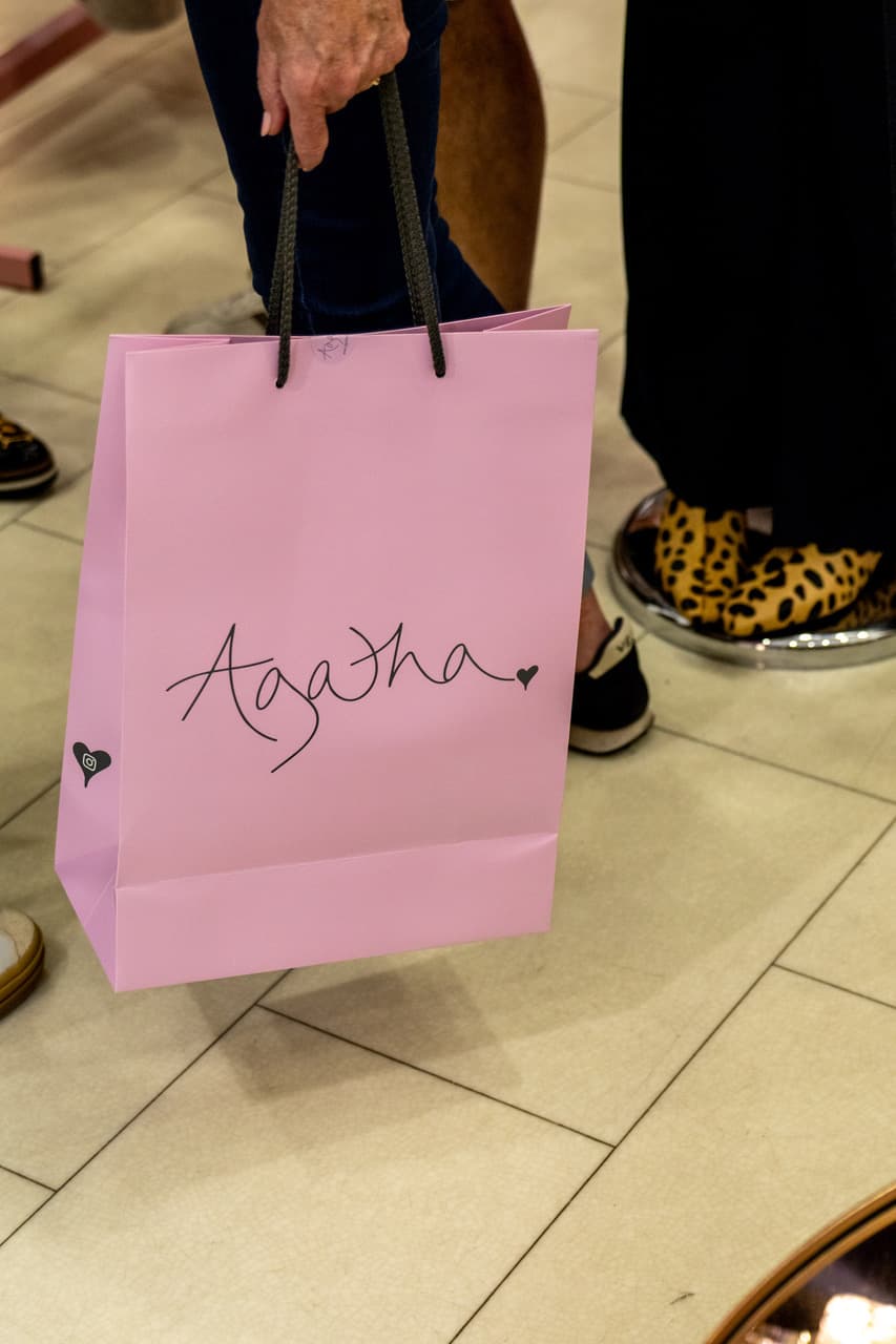 Agatha pink carrier bag