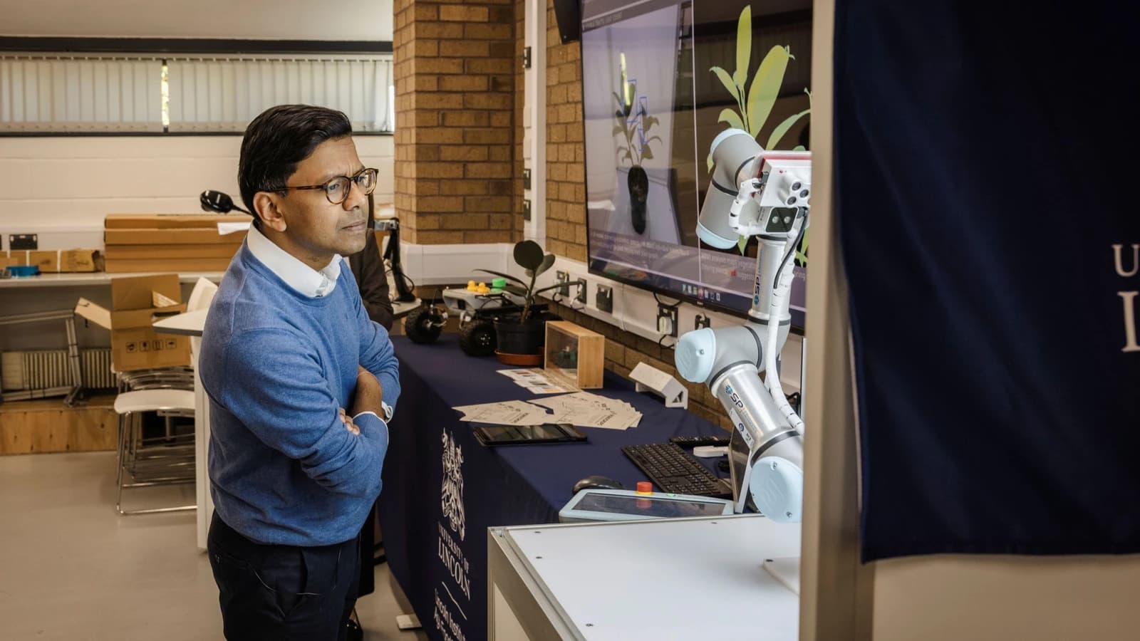 University of Lincoln Secures £4.8 Million to Lead UK Robotics Adoption Hub for Agri-Food Sector